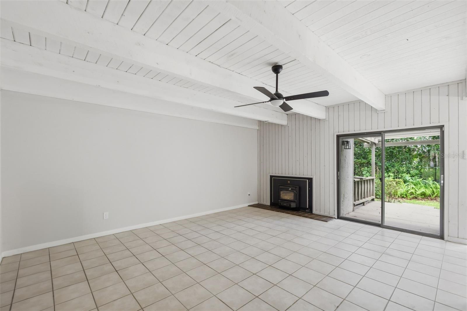 FAIRWAY VILLAS - Residential