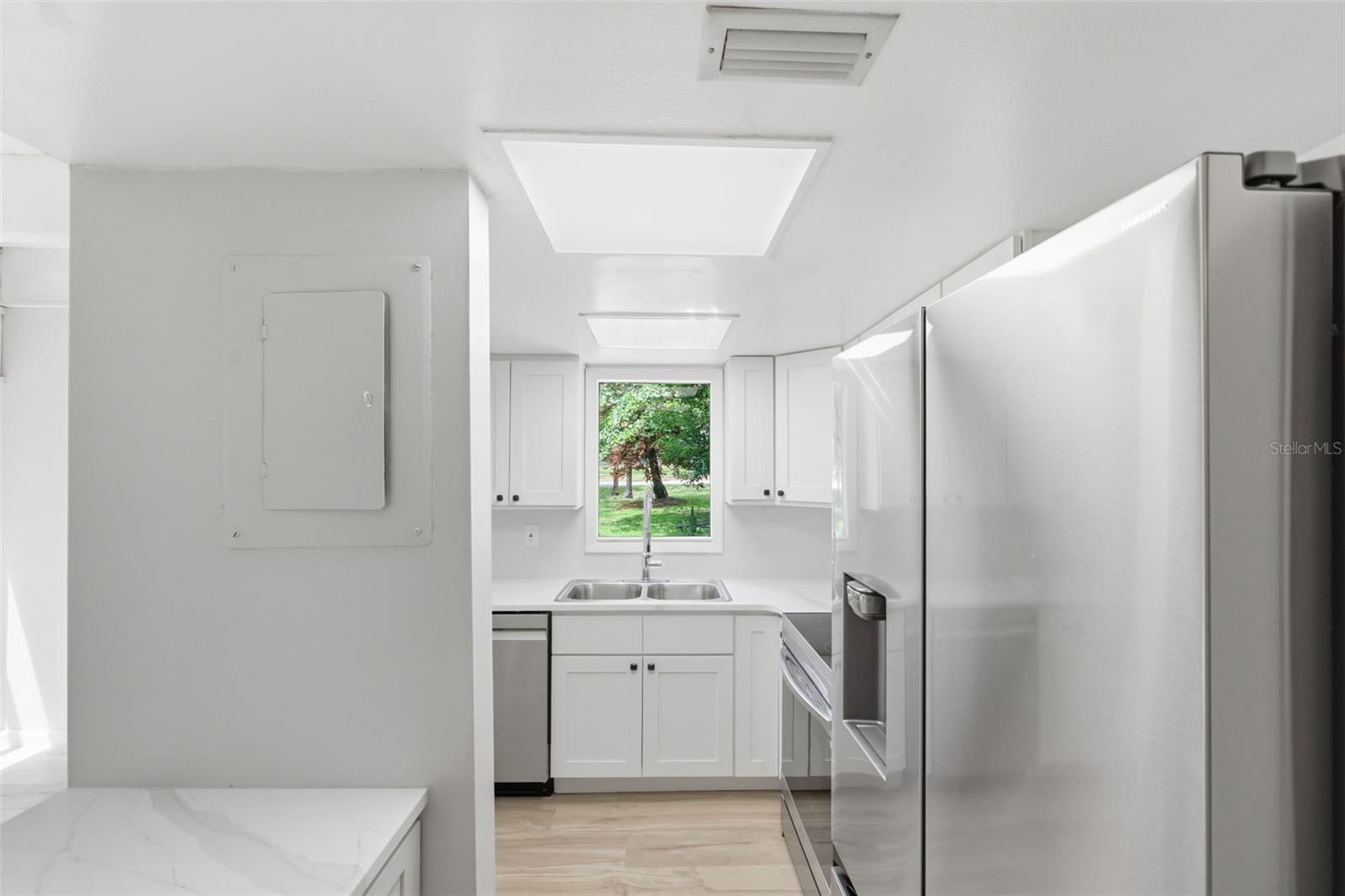 FAIRWAY VILLAS - Residential