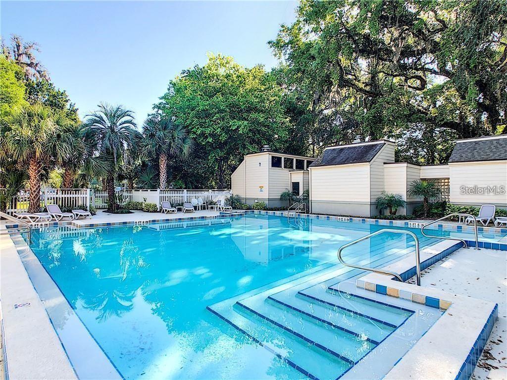 FAIRWAY VILLAS - Residential
