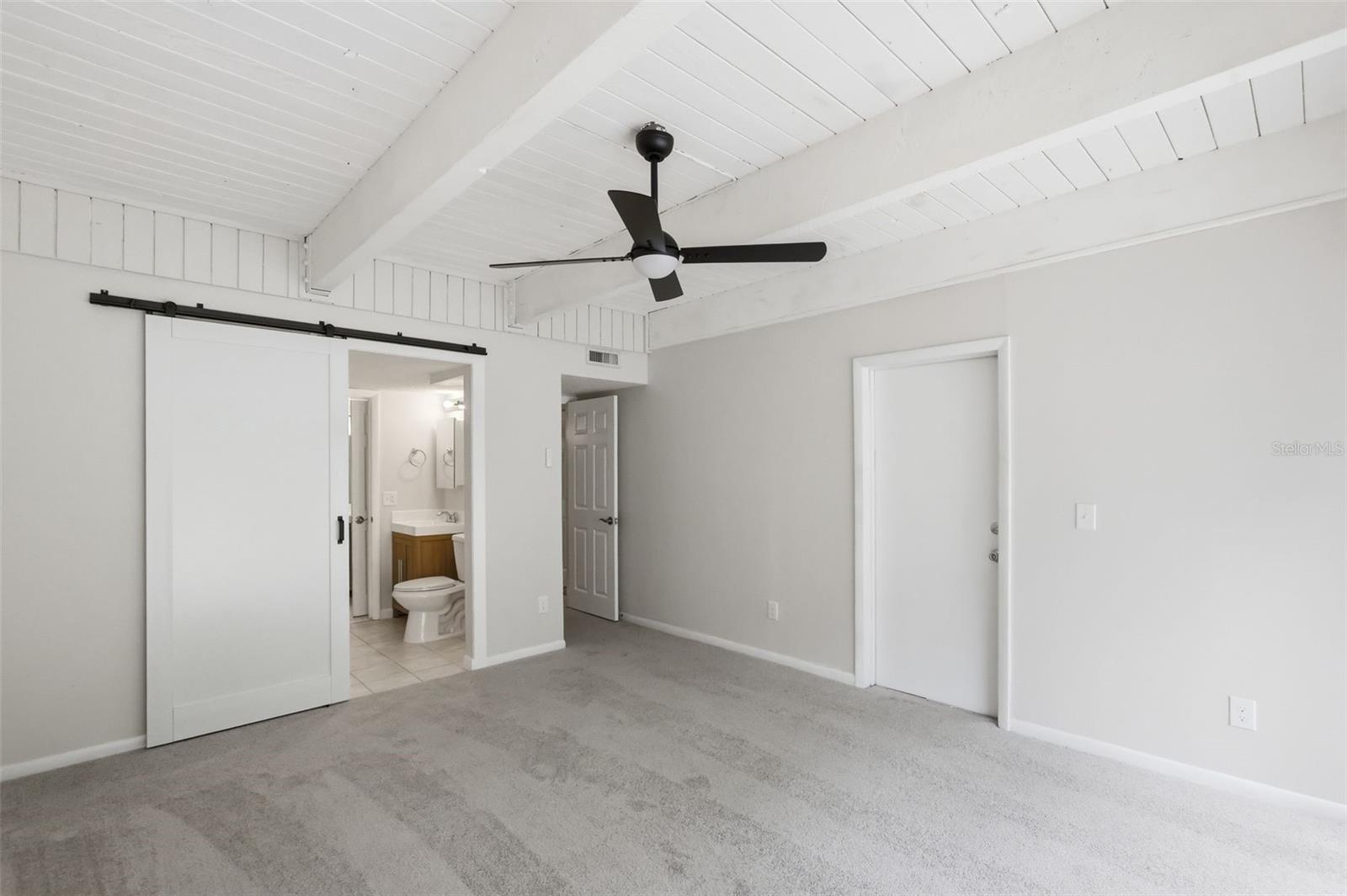 FAIRWAY VILLAS - Residential