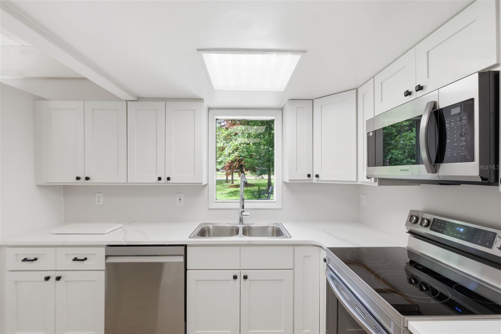FAIRWAY VILLAS - Residential