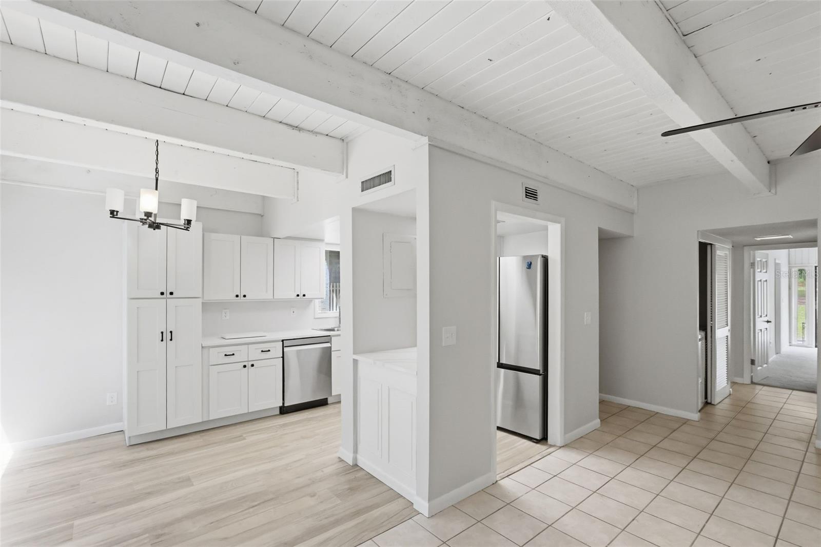 FAIRWAY VILLAS - Residential