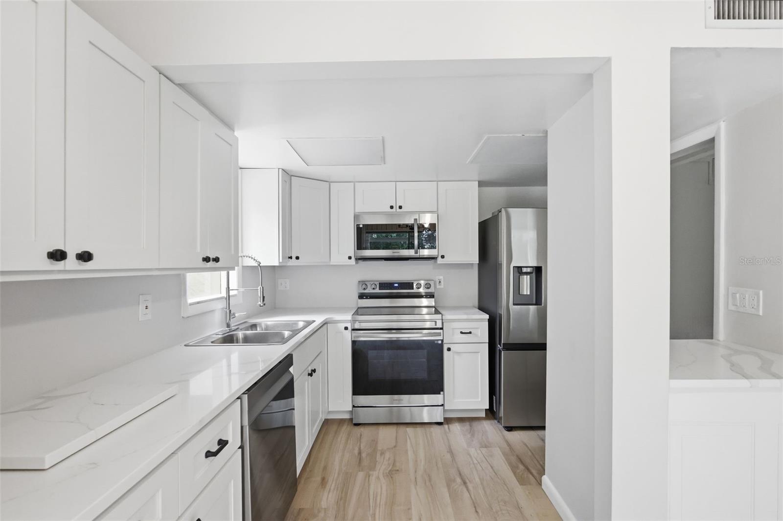 FAIRWAY VILLAS - Residential