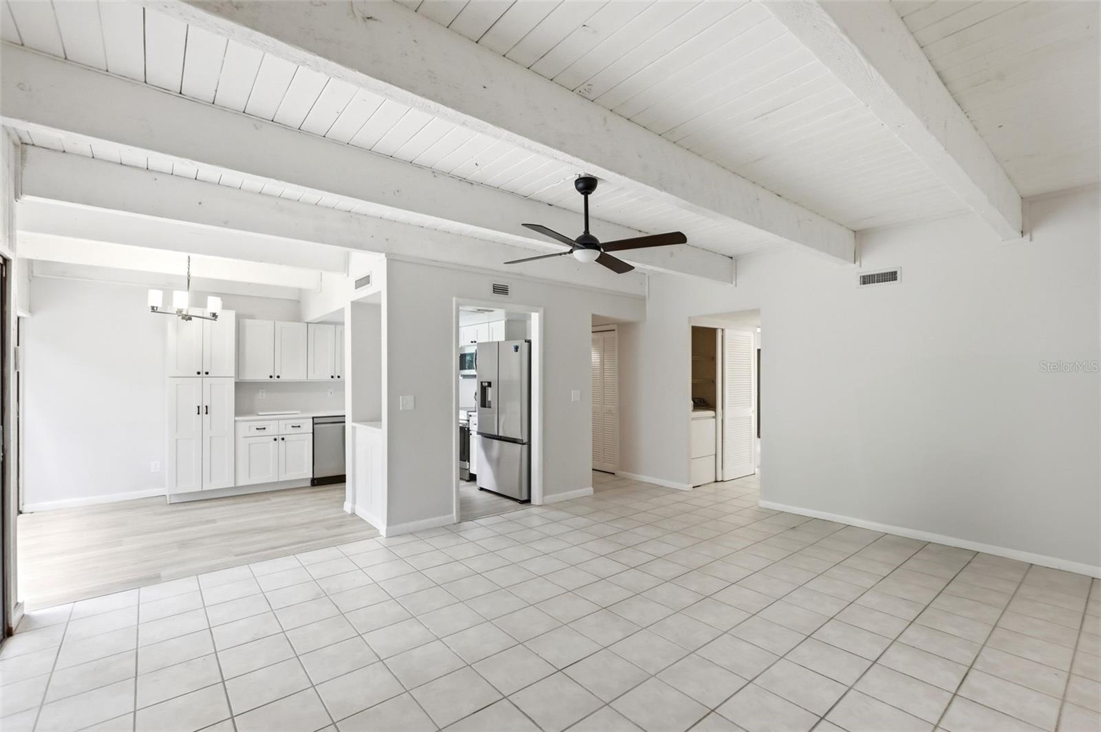 FAIRWAY VILLAS - Residential