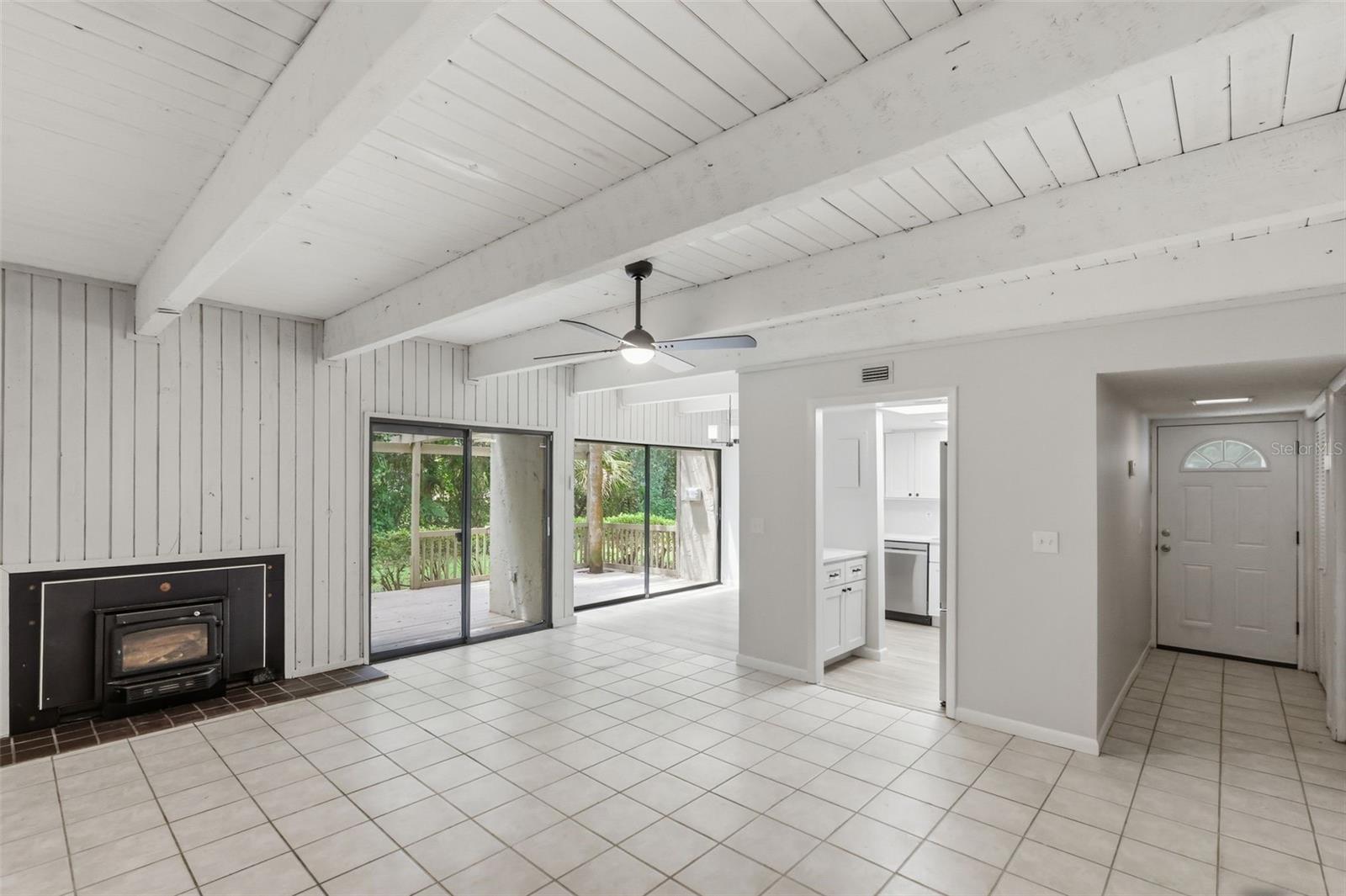 FAIRWAY VILLAS - Residential