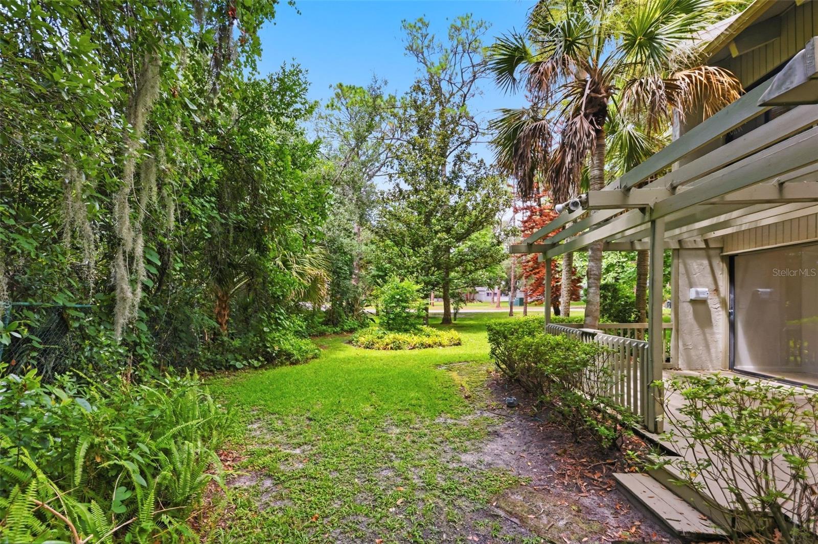 FAIRWAY VILLAS - Residential