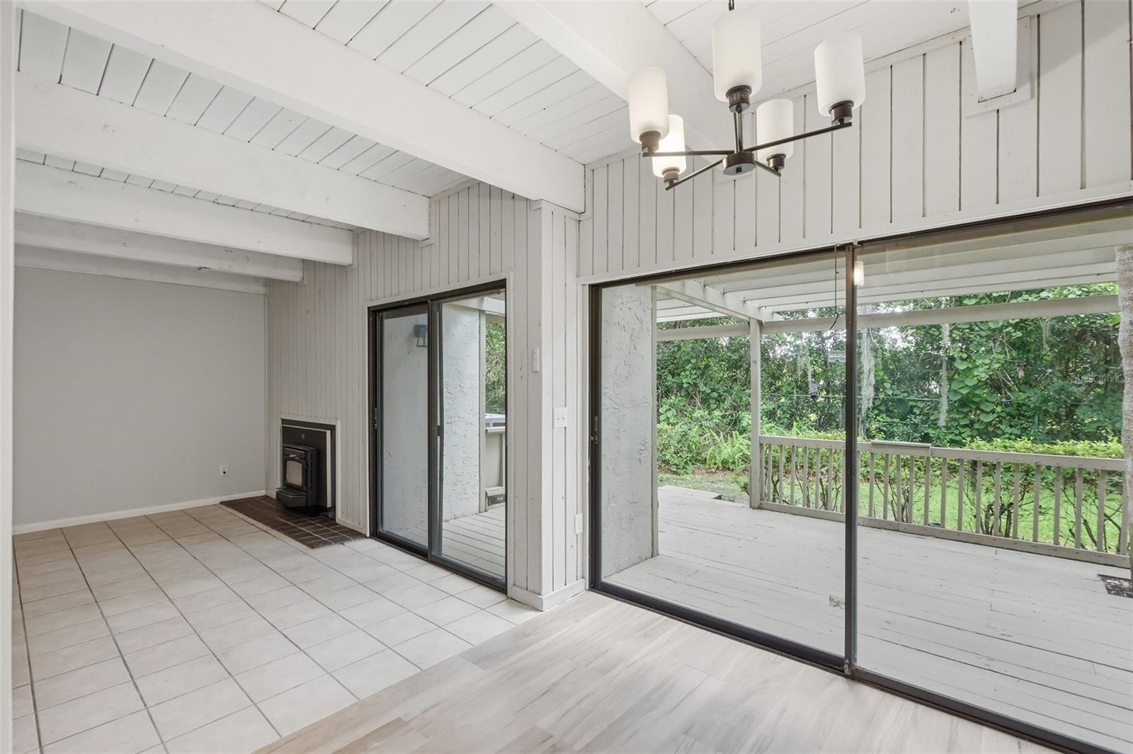 FAIRWAY VILLAS - Residential
