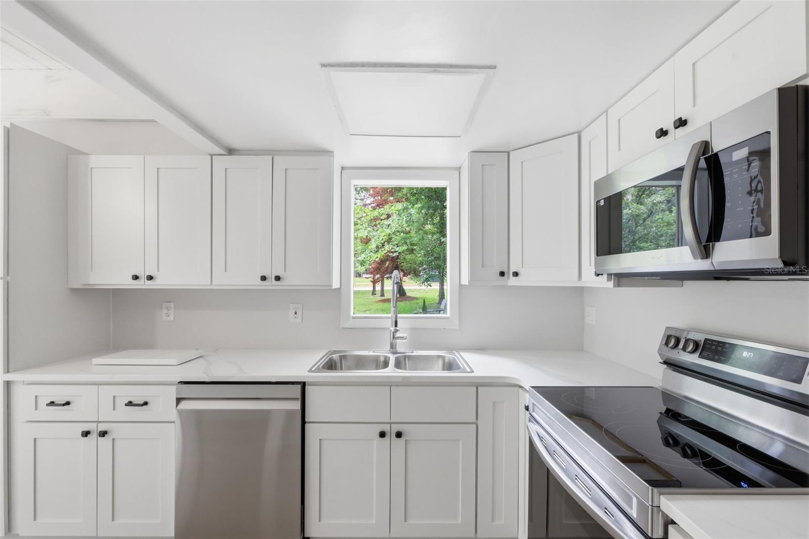 FAIRWAY VILLAS - Residential