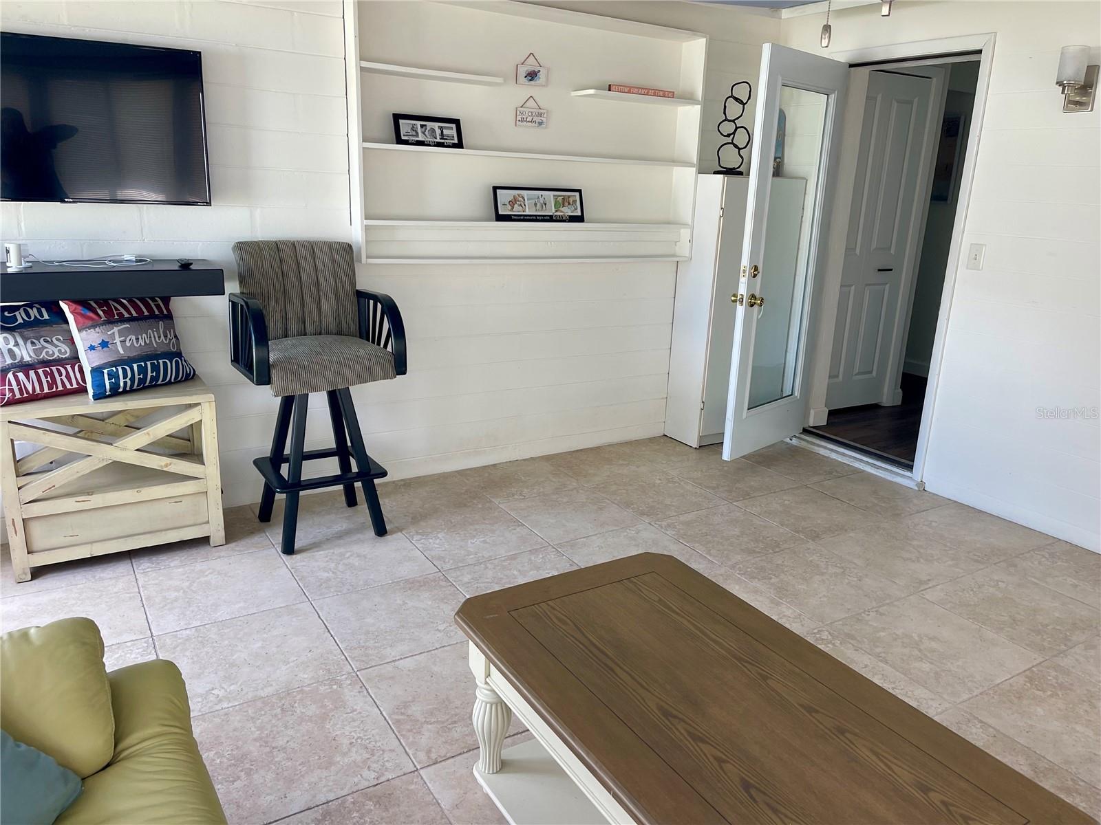 ALLANDALE - Residential Lease