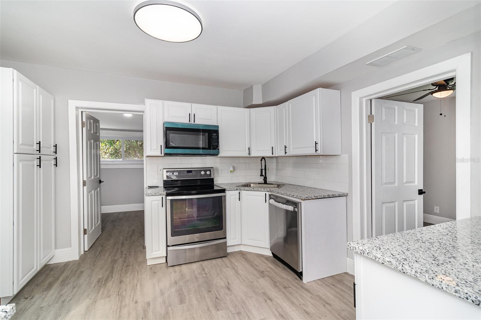 LAKE MANN SHORES - Residential