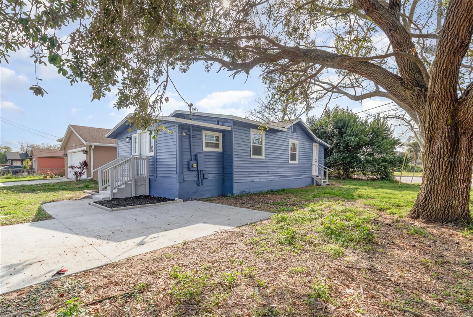 LAKE MANN SHORES - Residential