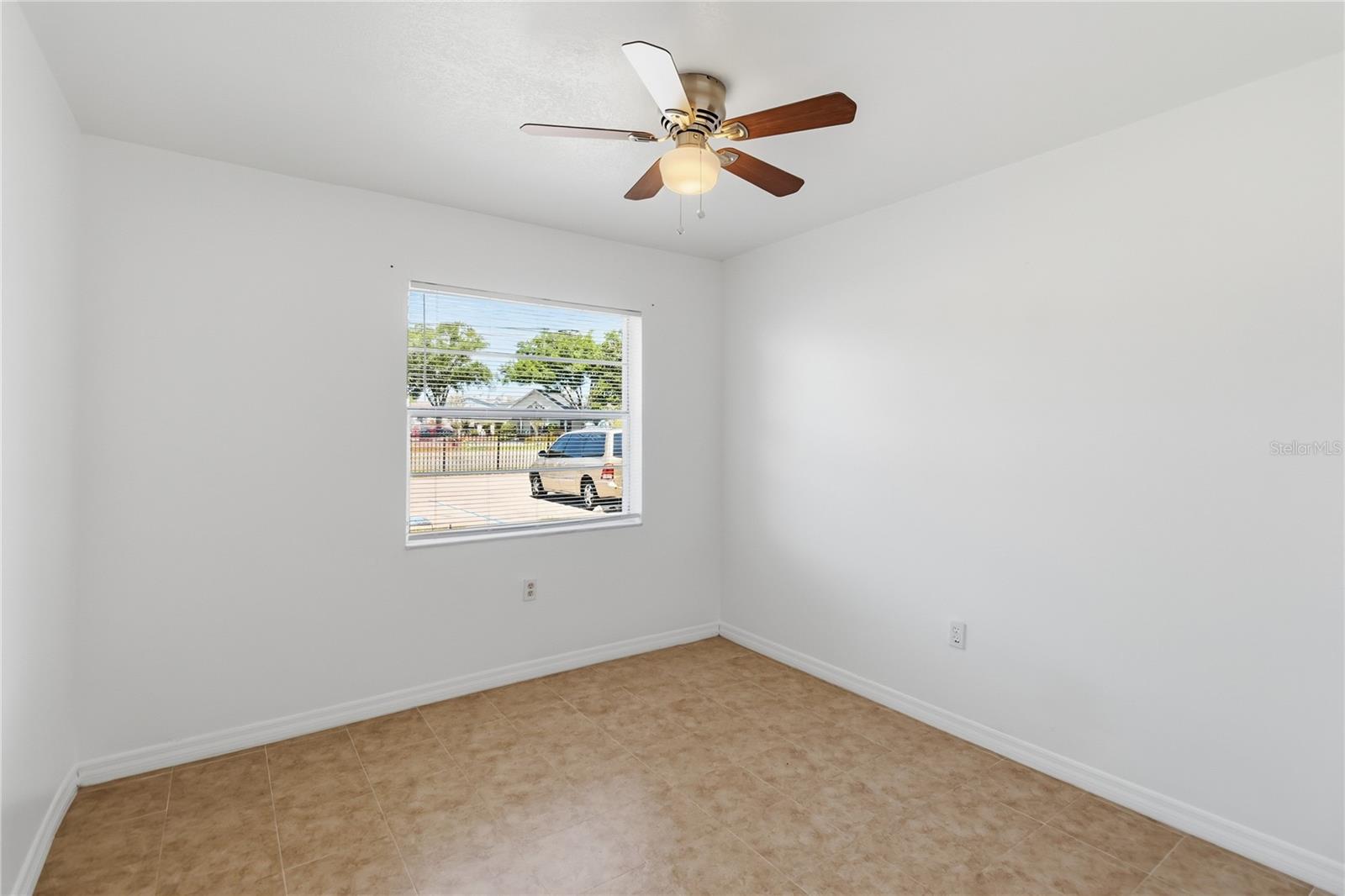 WINDMILL POINT CONDO - Residential Lease