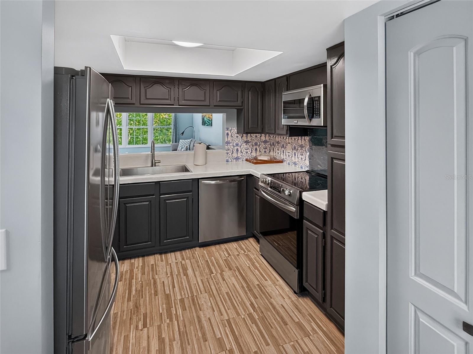WESTCHESTER LAKE CONDO - Residential