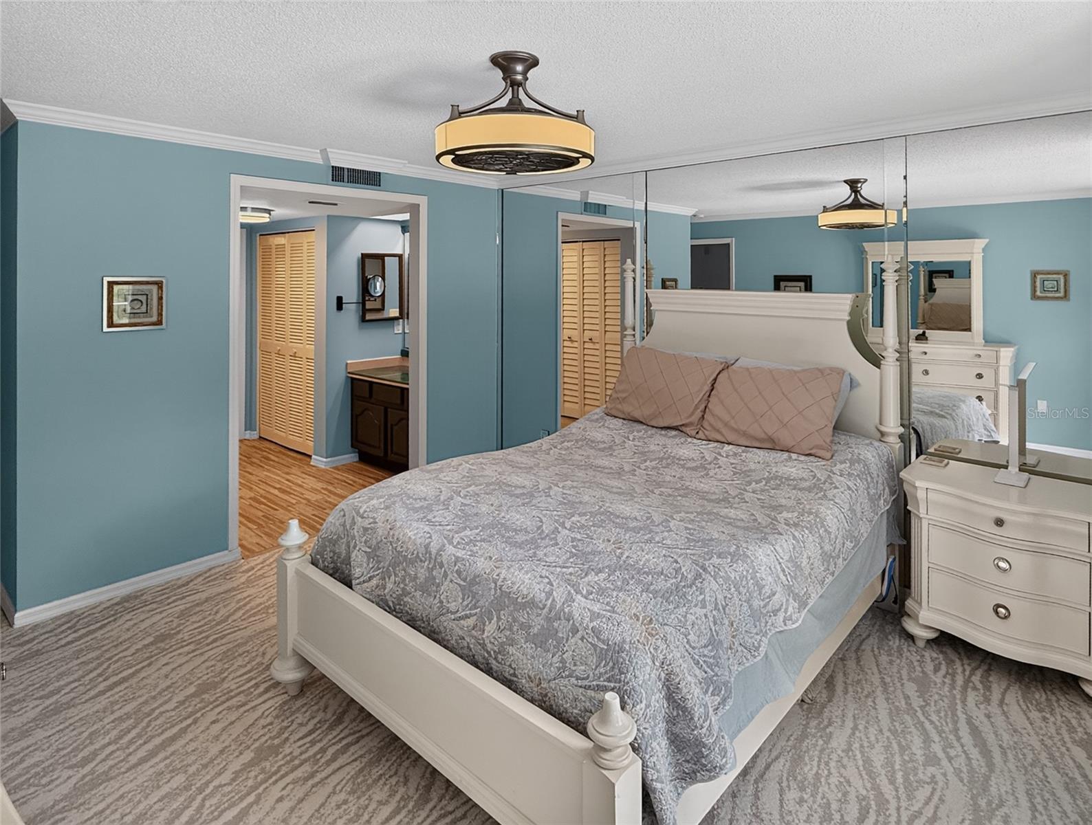 WESTCHESTER LAKE CONDO - Residential