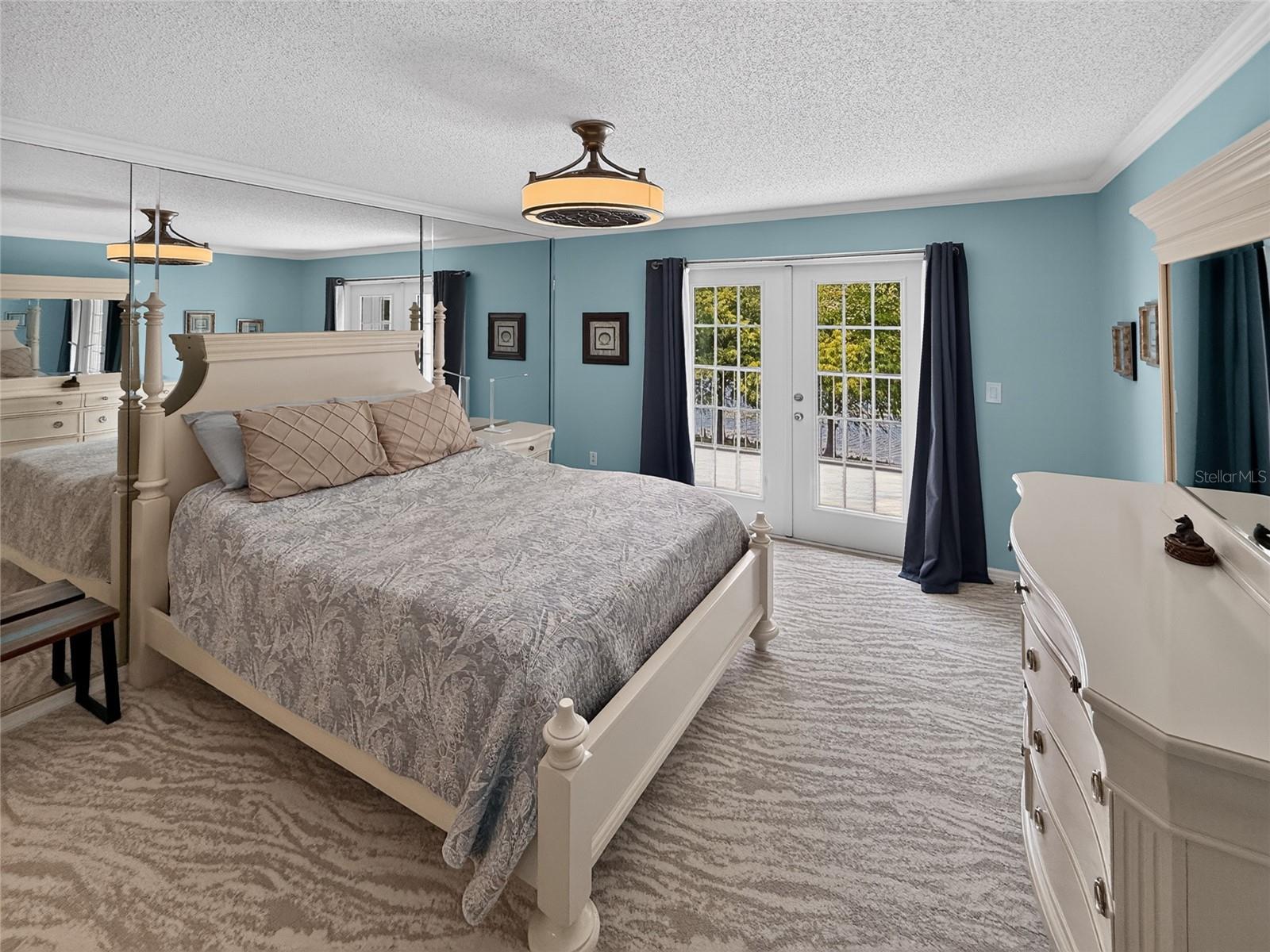 WESTCHESTER LAKE CONDO - Residential