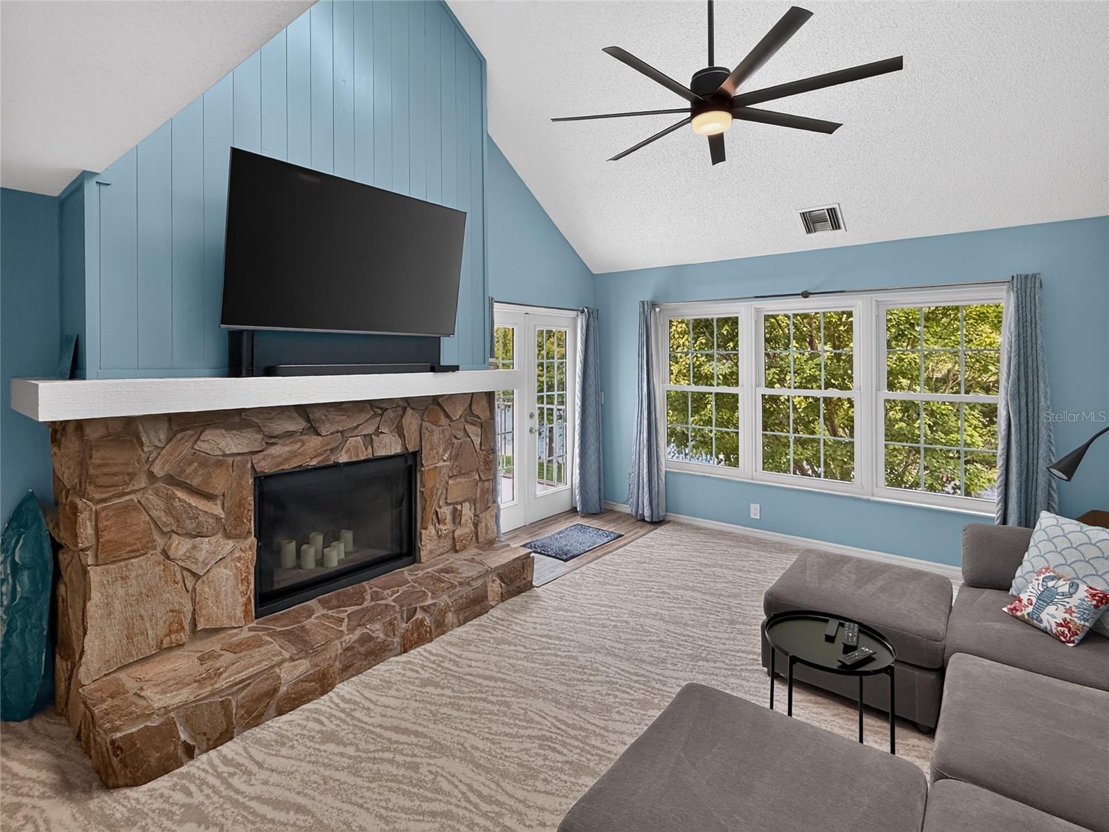 WESTCHESTER LAKE CONDO - Residential