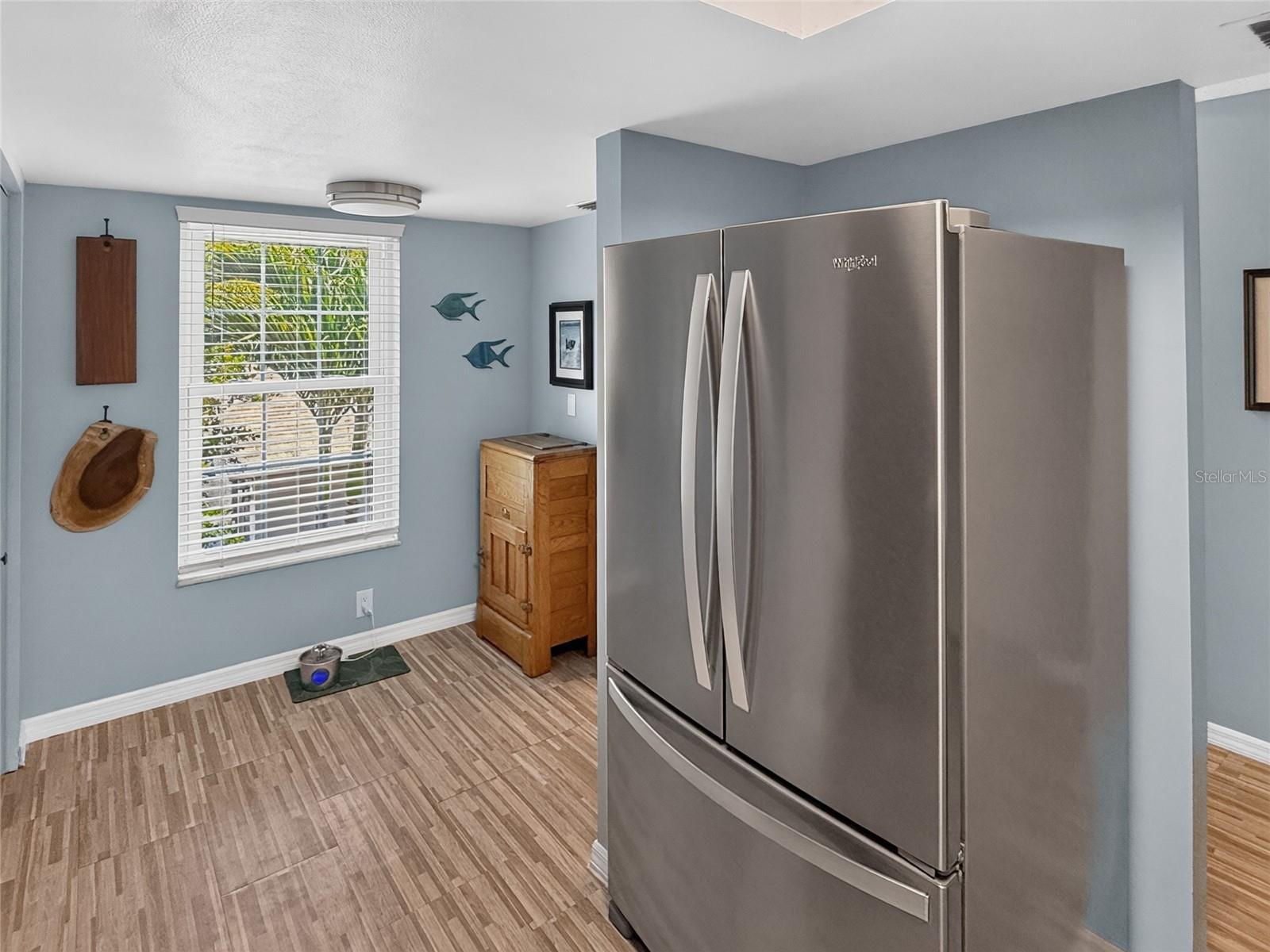WESTCHESTER LAKE CONDO - Residential