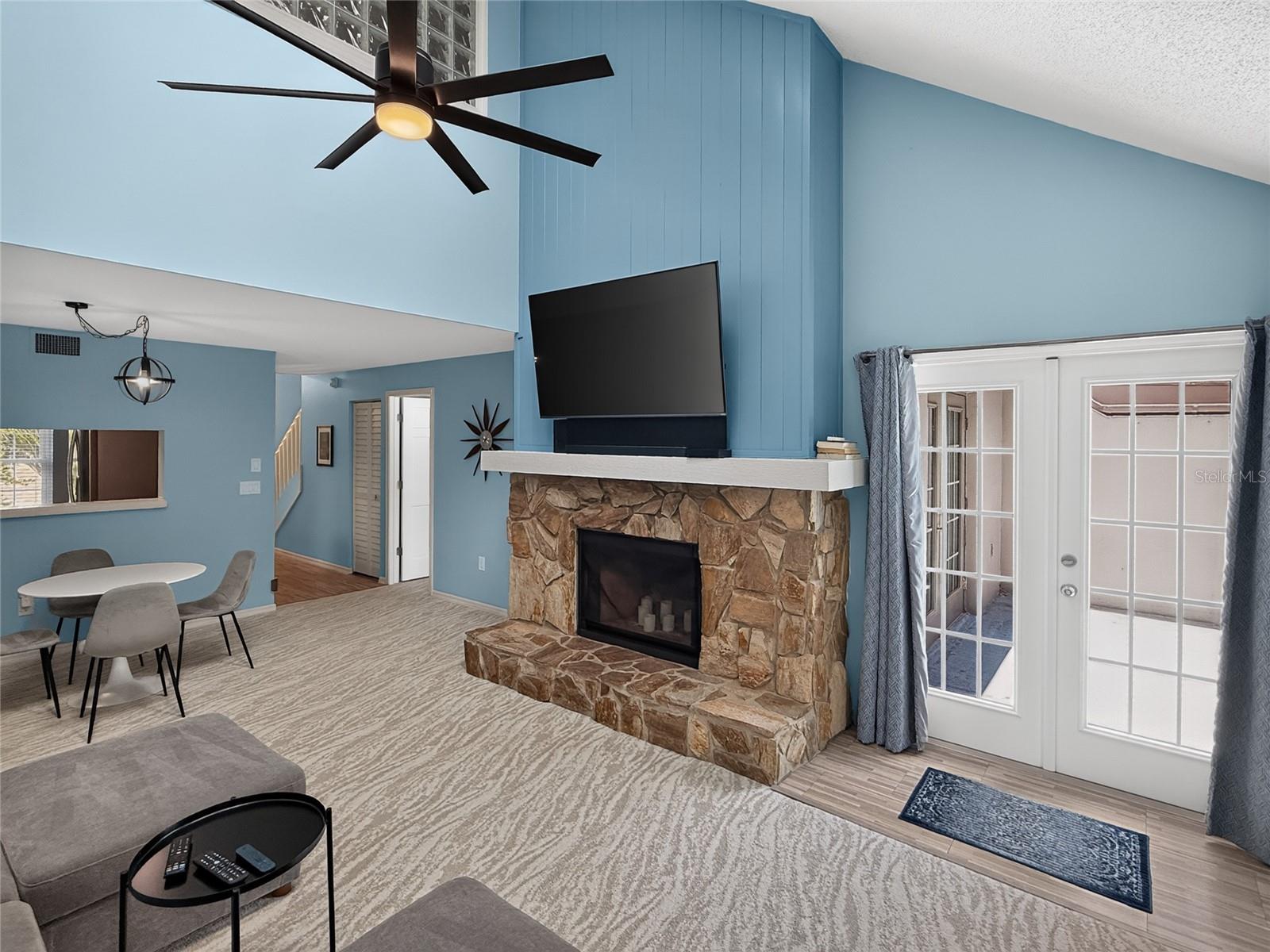 WESTCHESTER LAKE CONDO - Residential