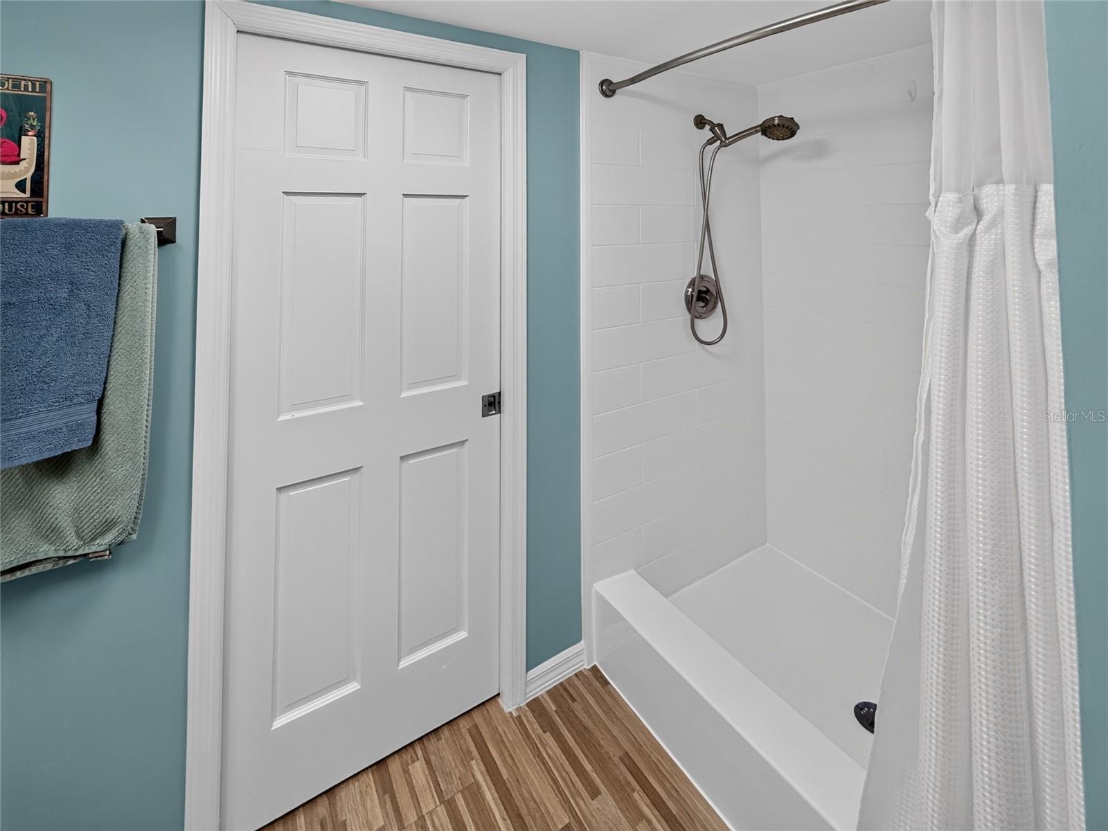 WESTCHESTER LAKE CONDO - Residential
