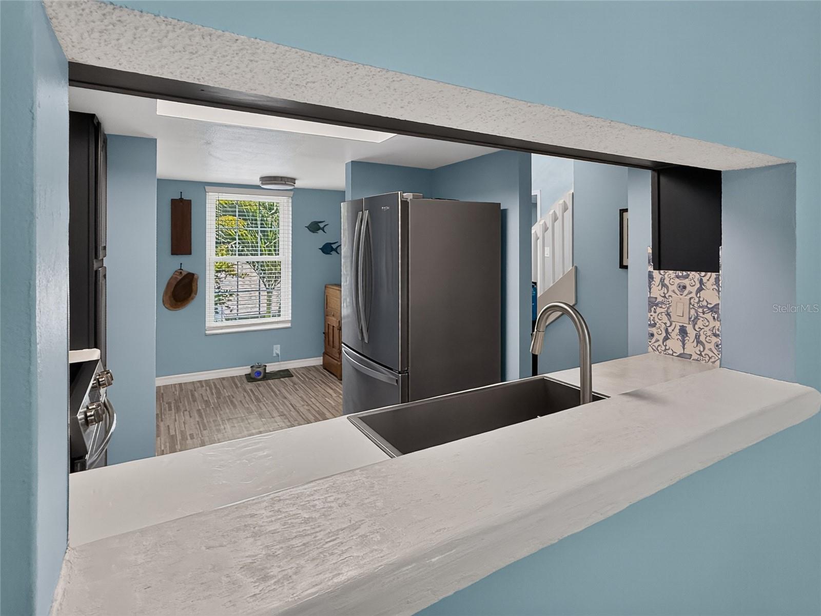 WESTCHESTER LAKE CONDO - Residential