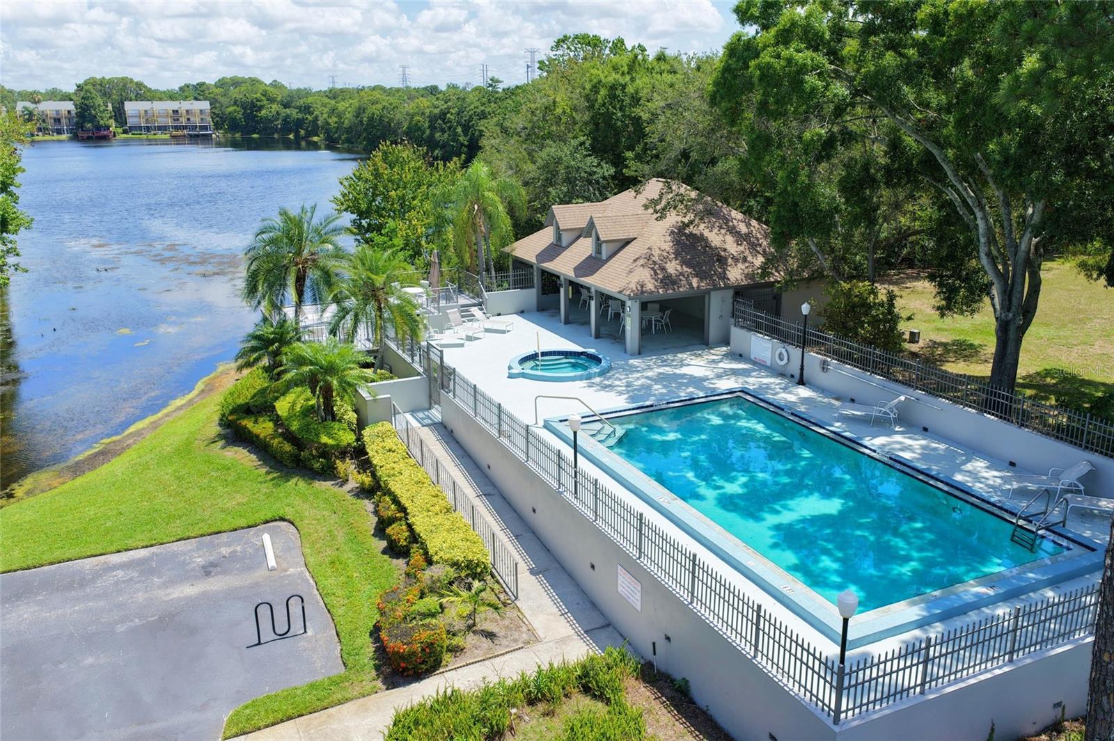 WESTCHESTER LAKE CONDO - Residential