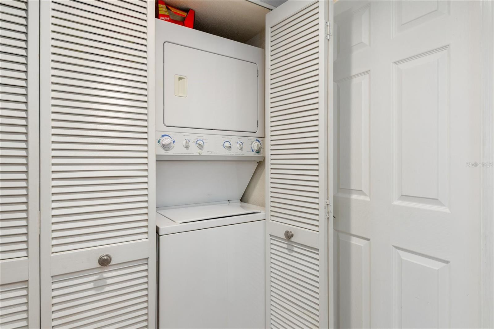 LYME TERRACE PH 03 - Residential