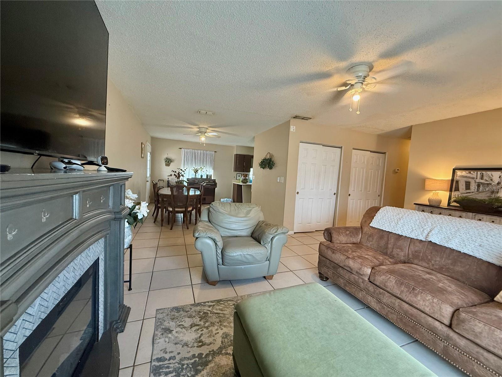 SILVER SPGS SHORES UN 66 - Residential