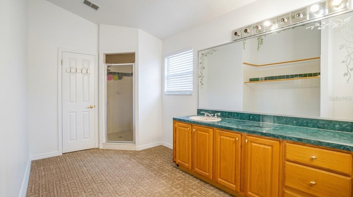 OAK HILL ESTATES - Residential