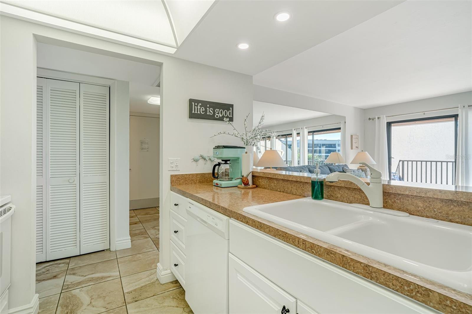 MIDNIGHT COVE II - Residential