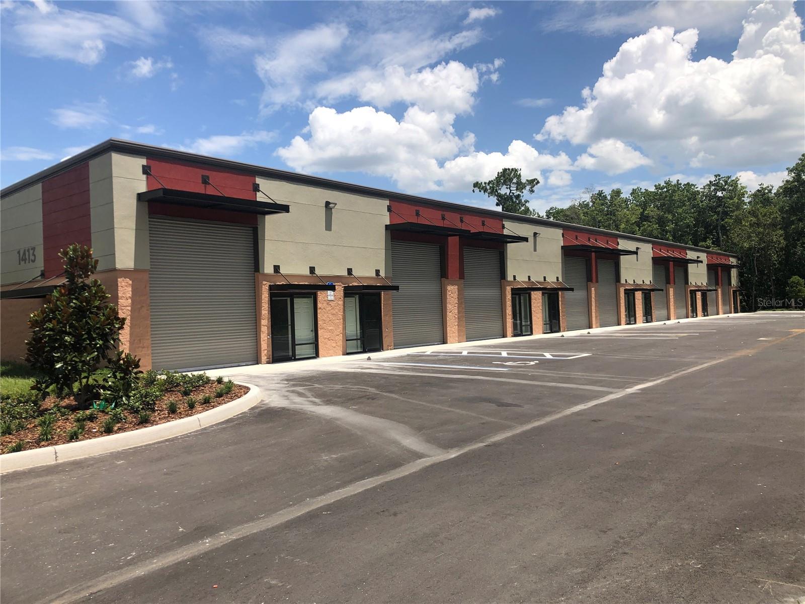 HAMLIN INDUST PLAZA CONDO - Commercial Sale