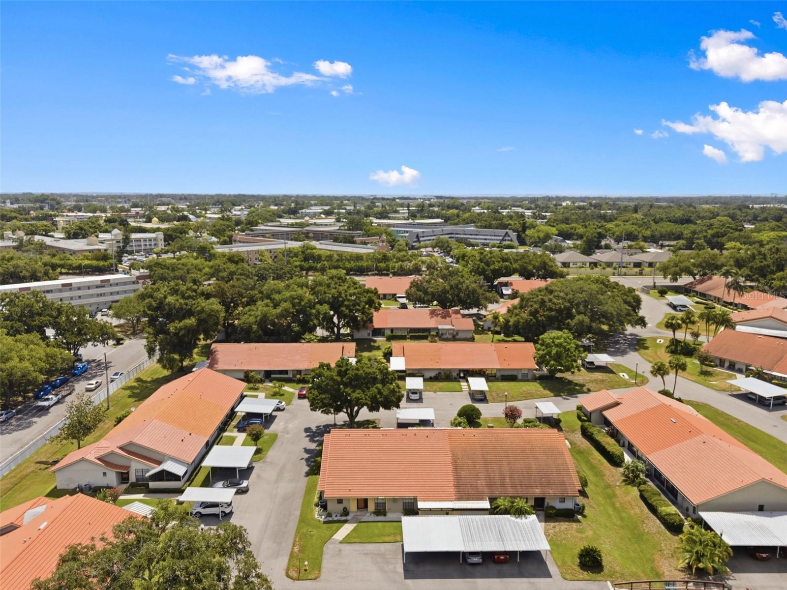 VILLAS OF LAKE ARBOR - Residential