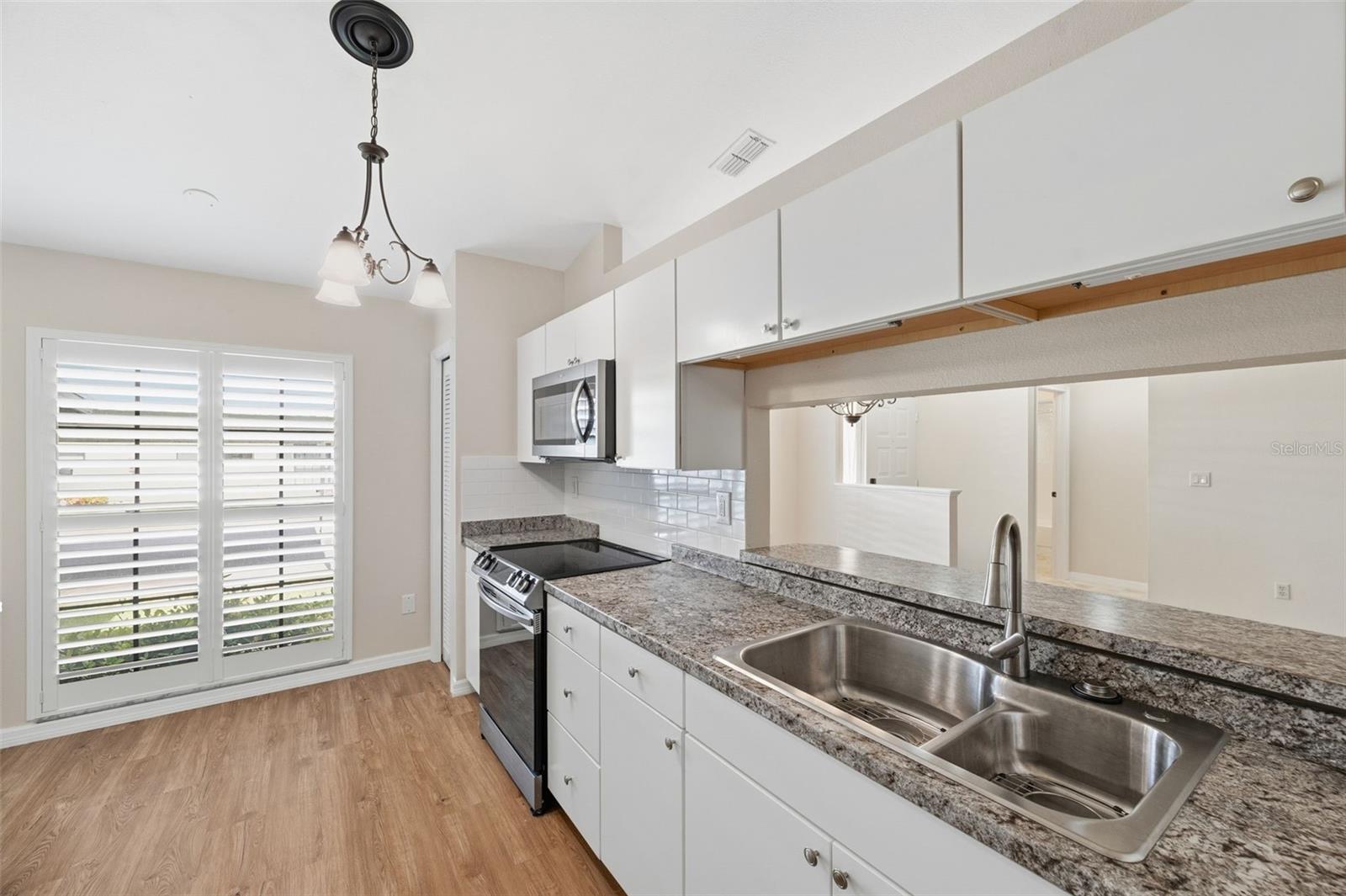 VILLAS OF LAKE ARBOR - Residential
