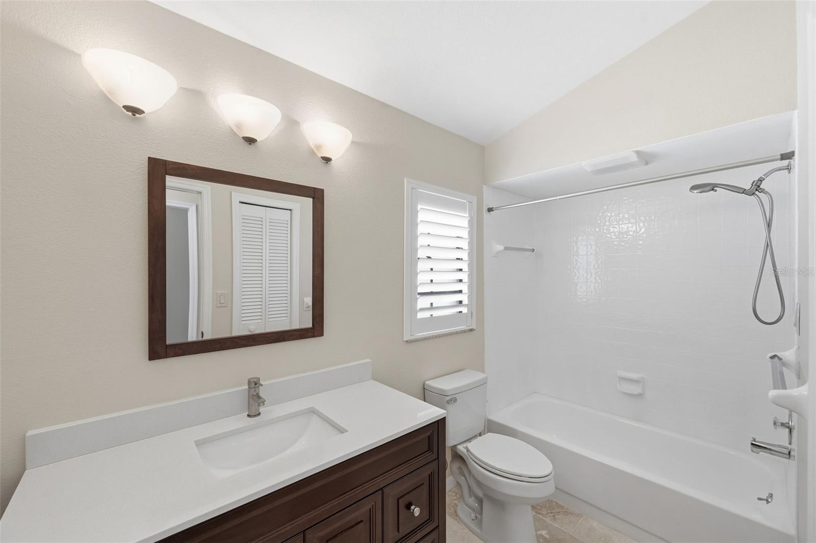 VILLAS OF LAKE ARBOR - Residential