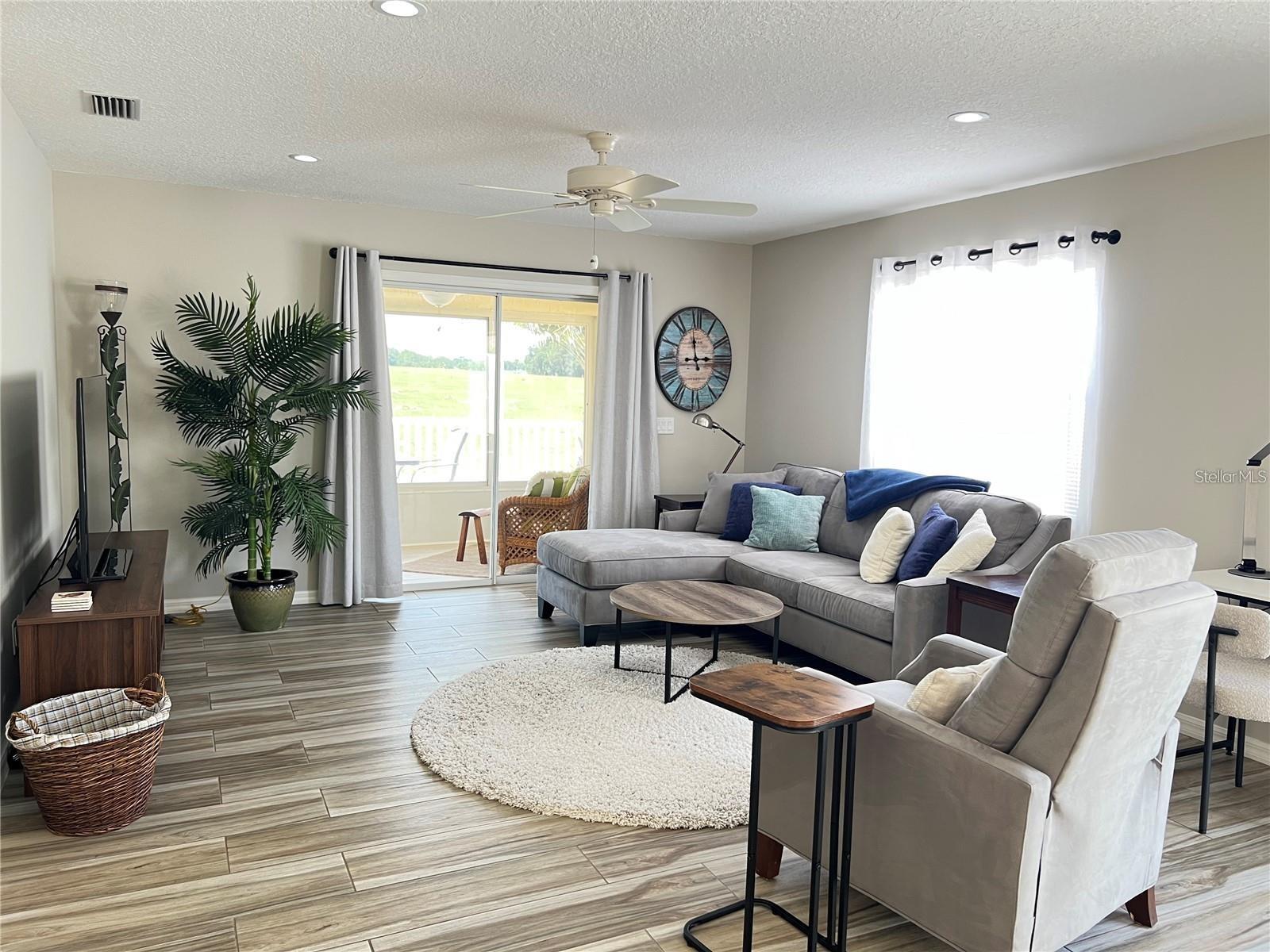 VILLAGES OF SUMTER VILLA SAN LEANDRO - Residential Lease