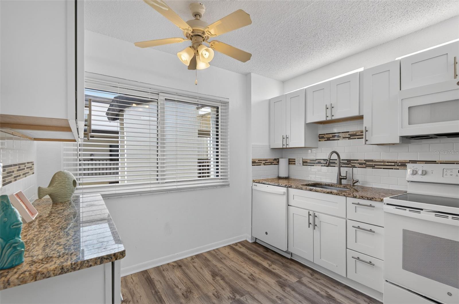 CHATEAU BELLEAIR CONDO - Residential