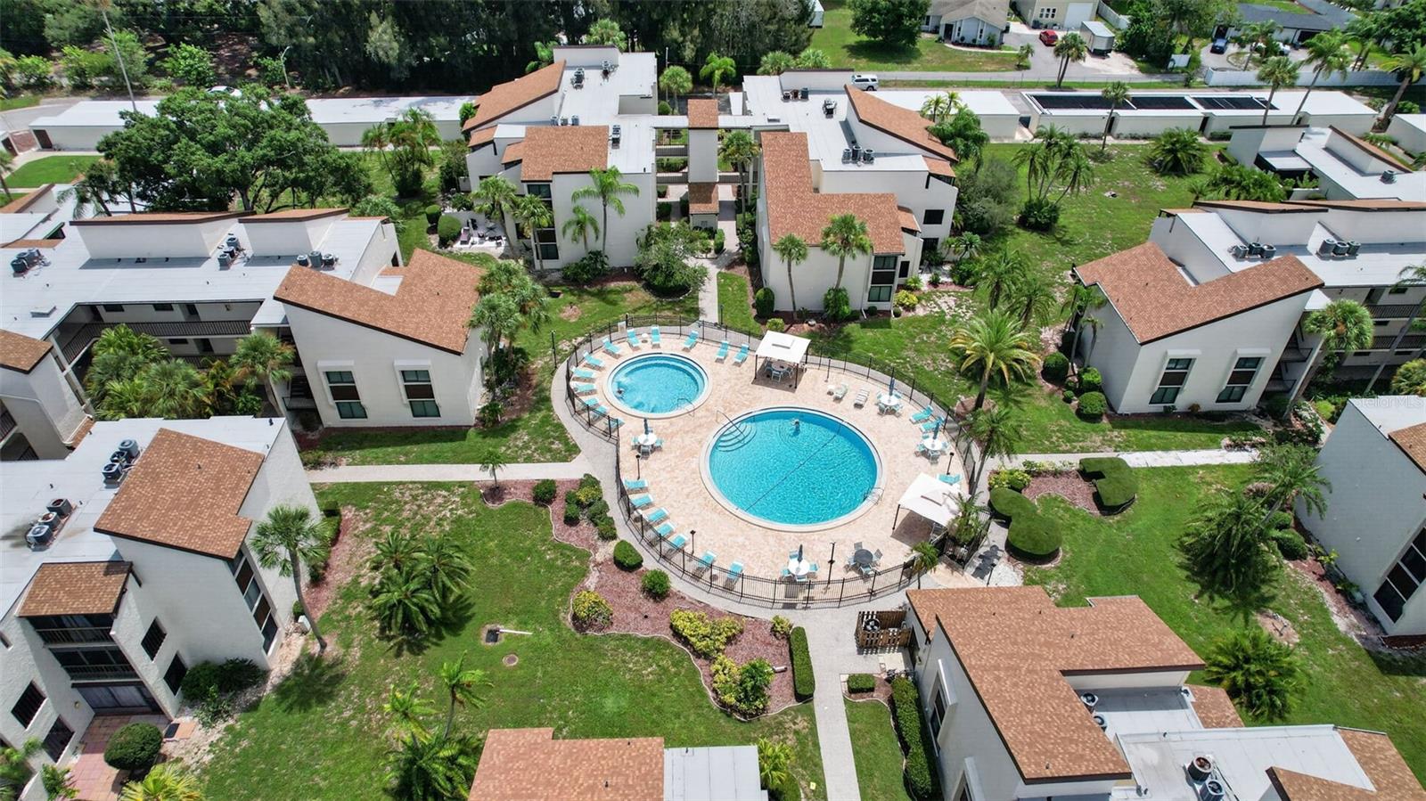 CHATEAU BELLEAIR CONDO - Residential