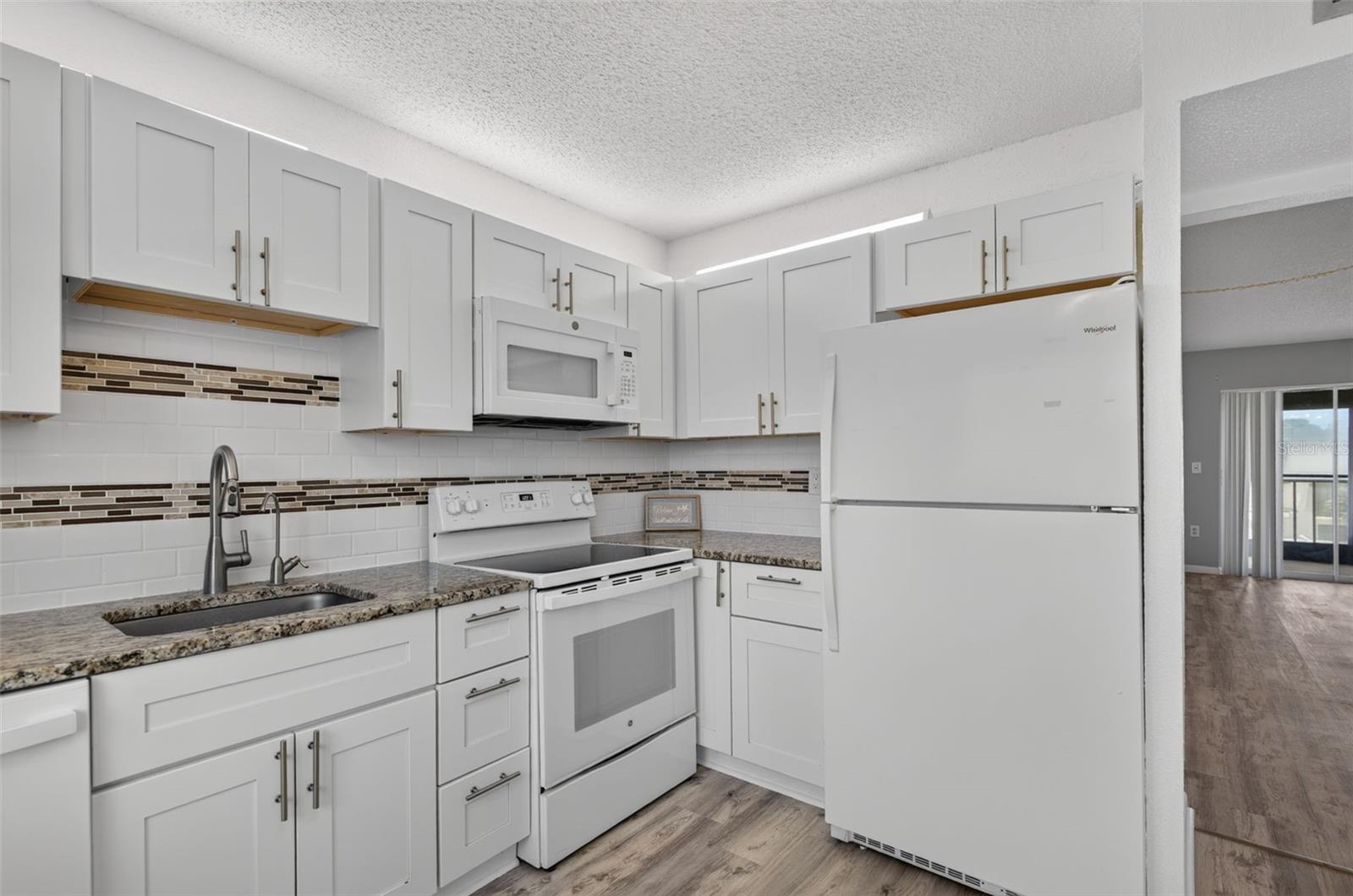 CHATEAU BELLEAIR CONDO - Residential