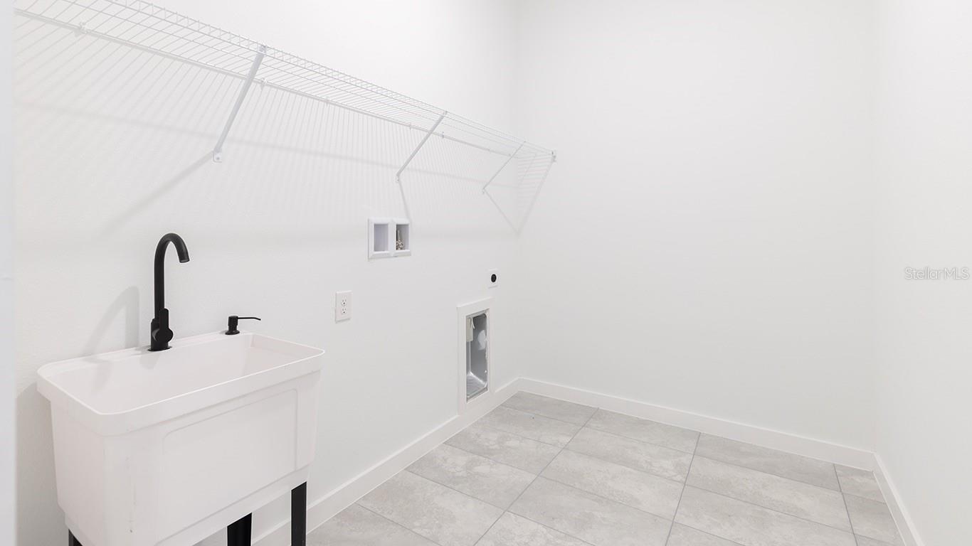 CITRUS SPGS UNIT 08 - Residential