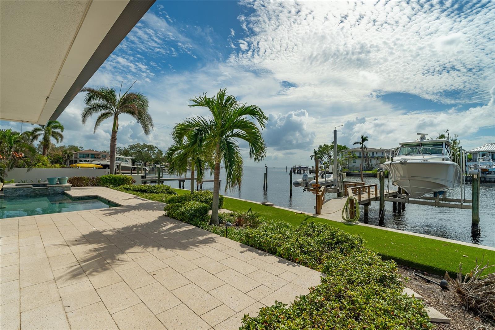 SNELL ISLE BRIGHTWATERS SEC 2 - Residential