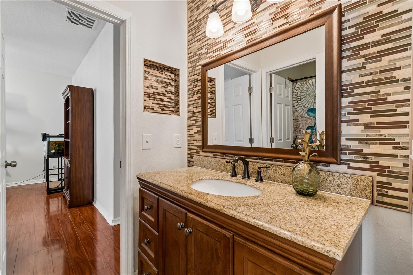 CREEK VIEW - Residential