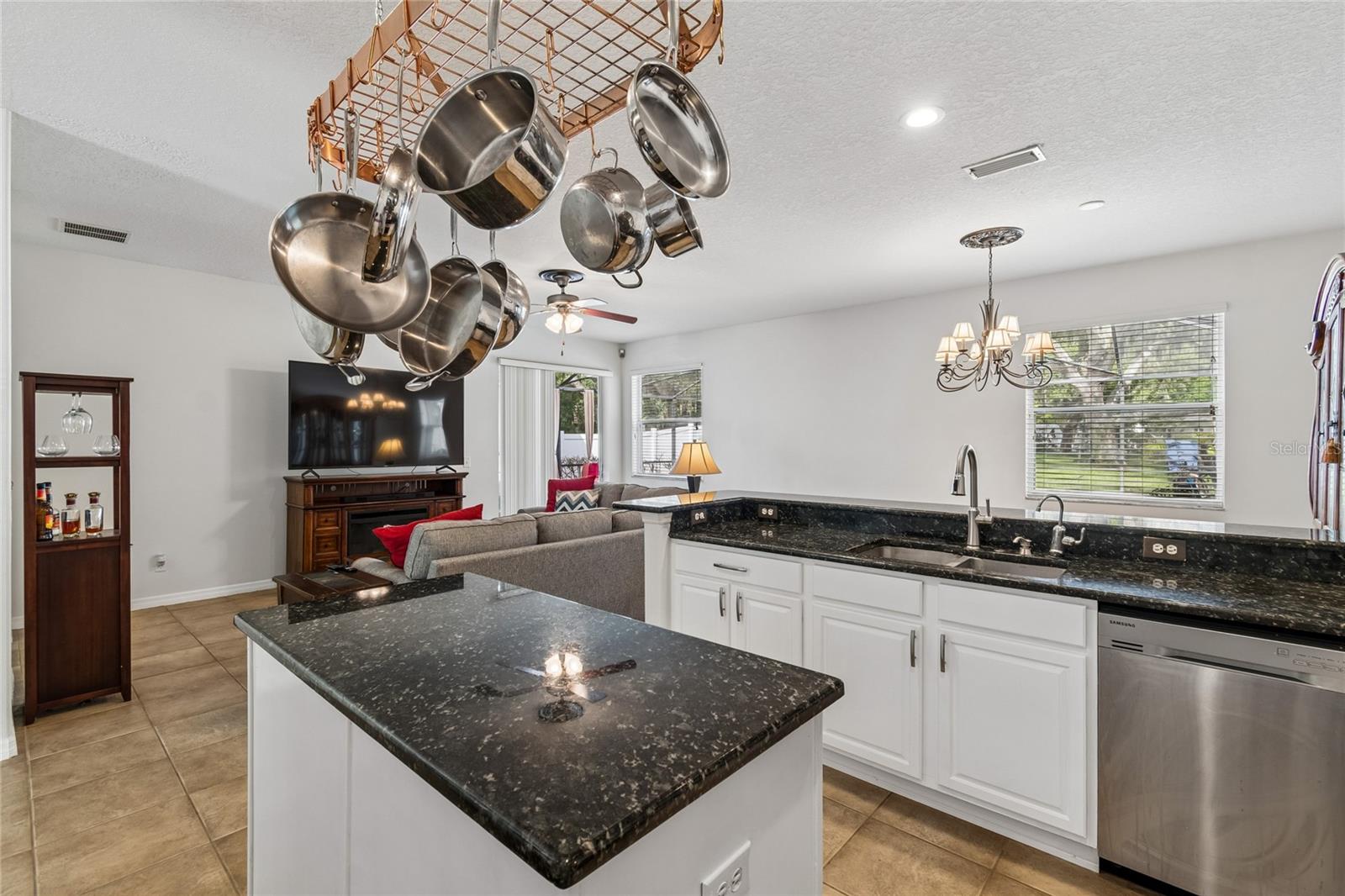 CREEK VIEW - Residential