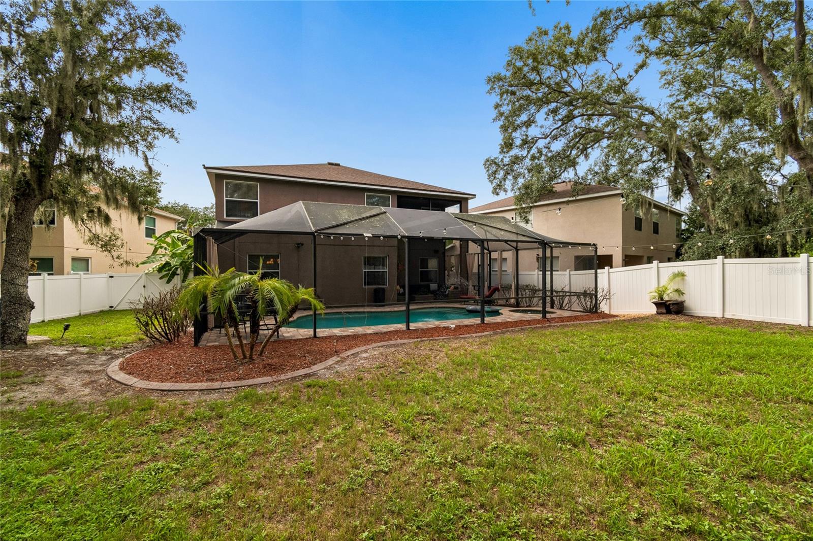 CREEK VIEW - Residential