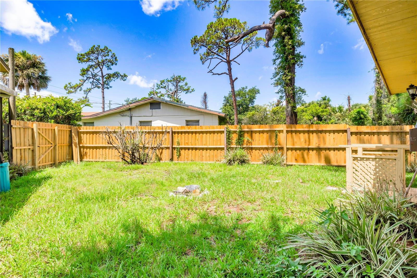 ALLANDALE - Residential