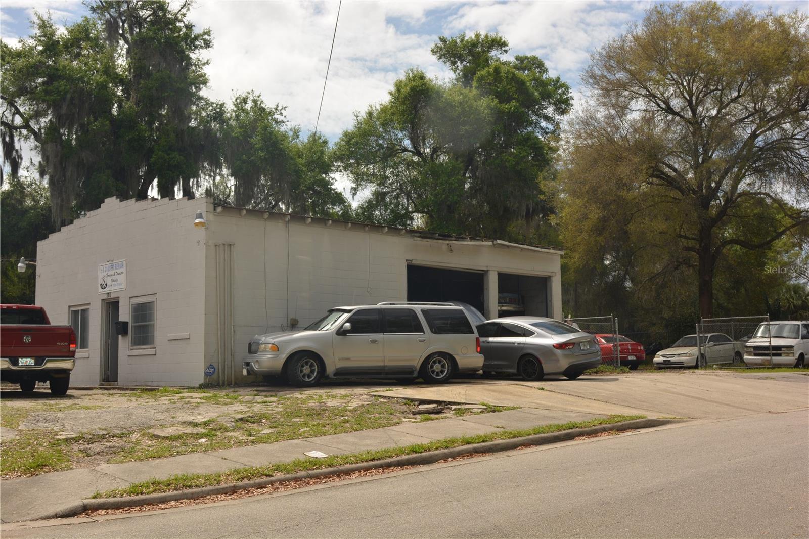 HUTCHINSONS - Commercial Sale