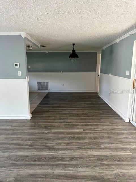 PALM TERRACE ESTATES - Residential