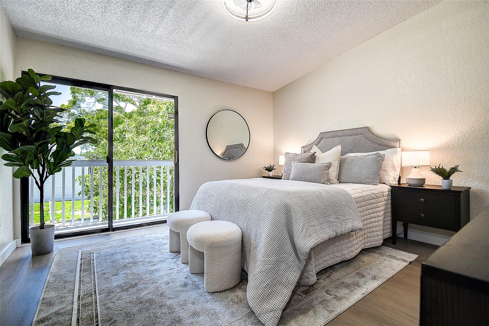 LAKE FOREST CONDO - Residential