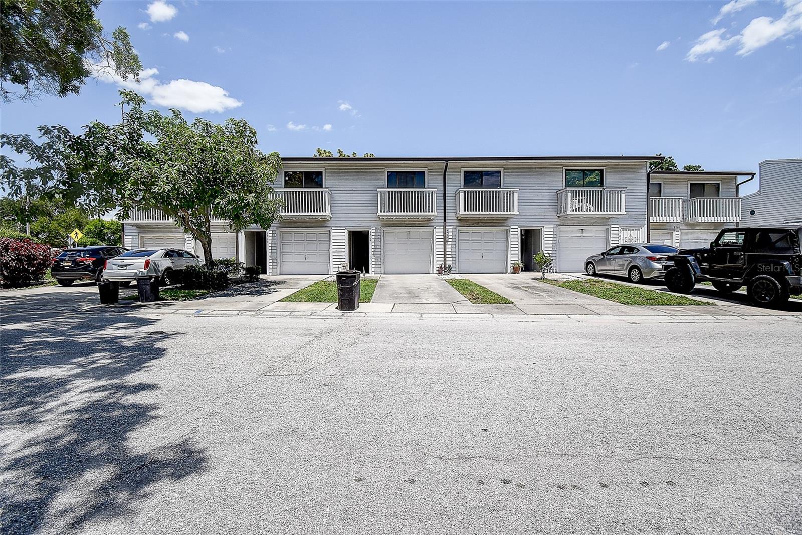 LAKE FOREST CONDO - Residential