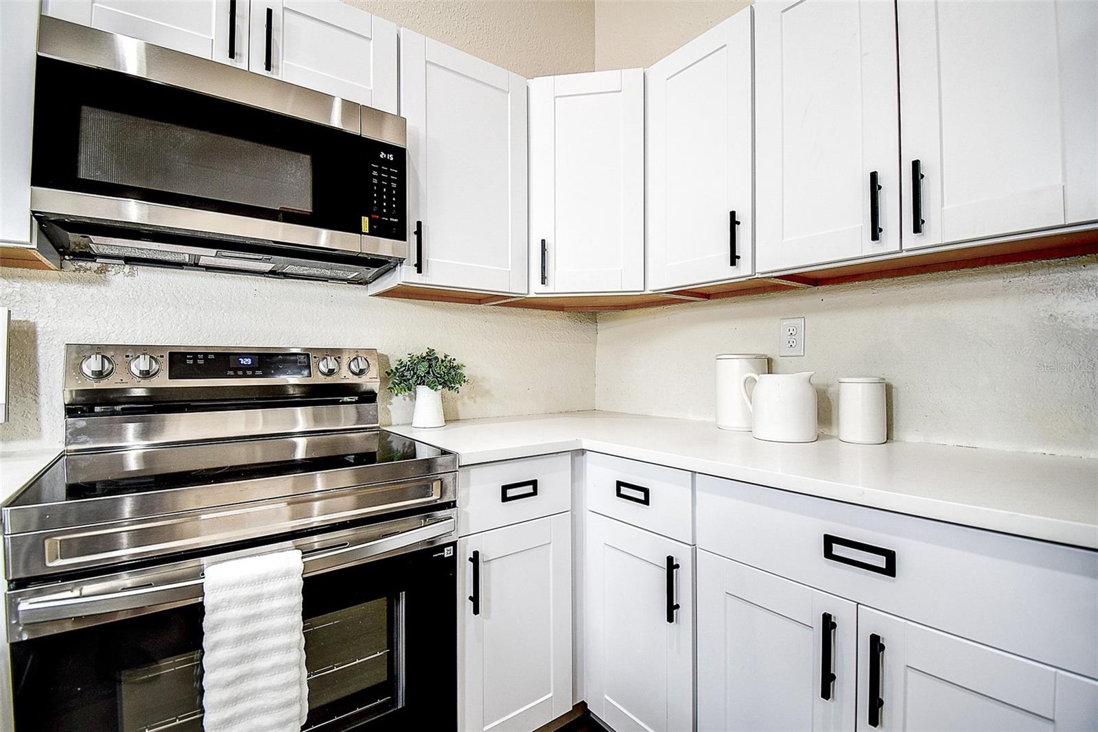LAKE FOREST CONDO - Residential