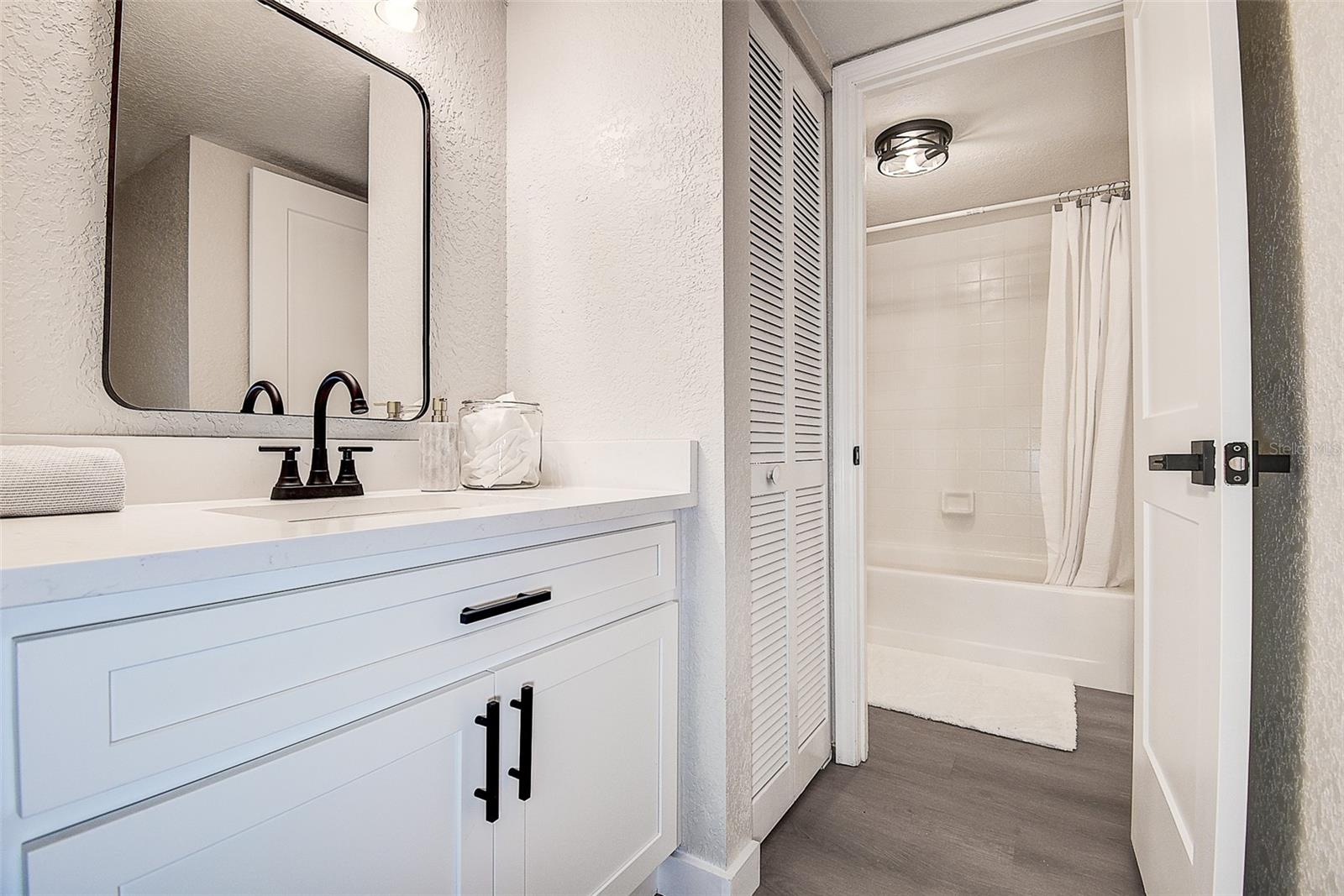 LAKE FOREST CONDO - Residential