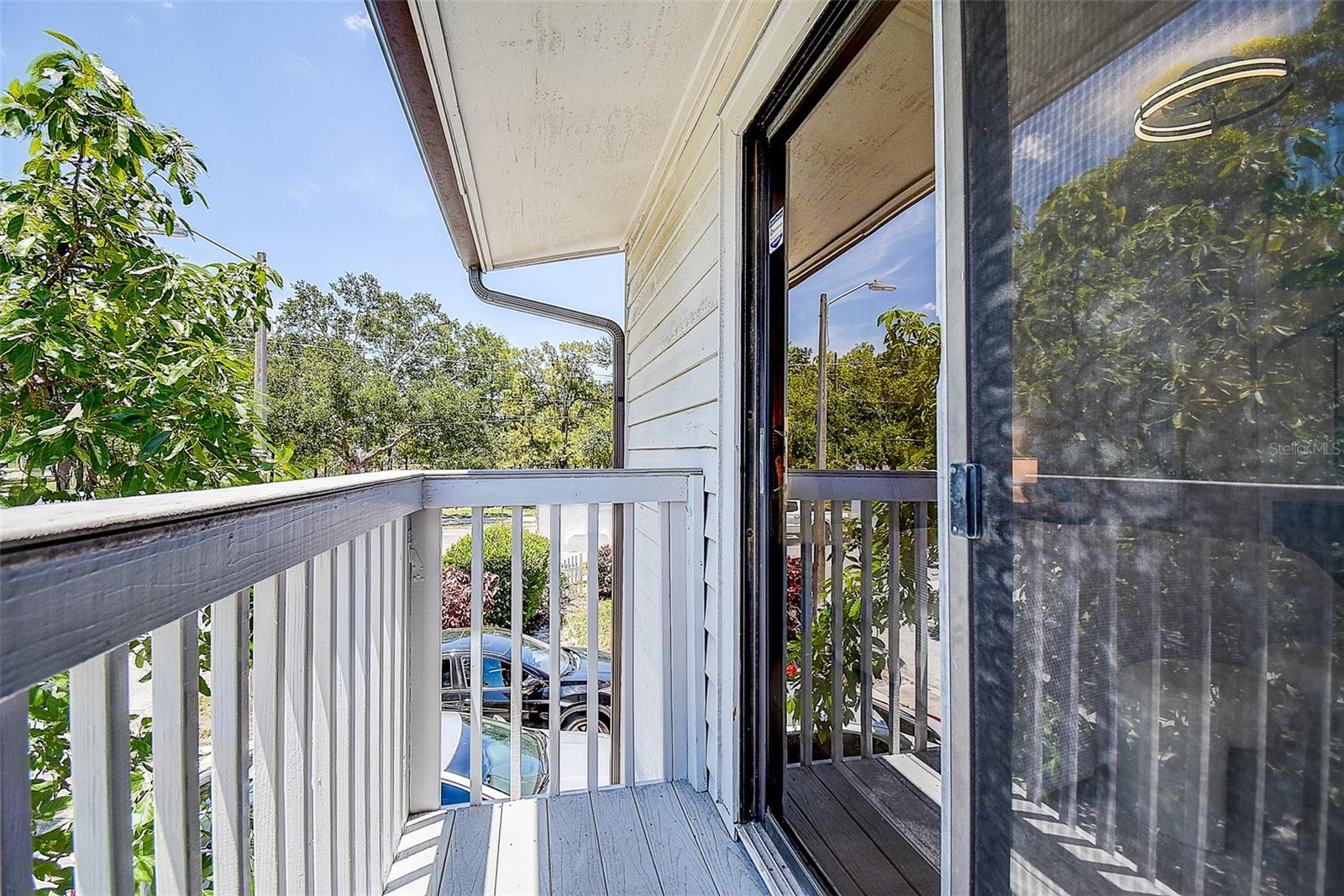LAKE FOREST CONDO - Residential